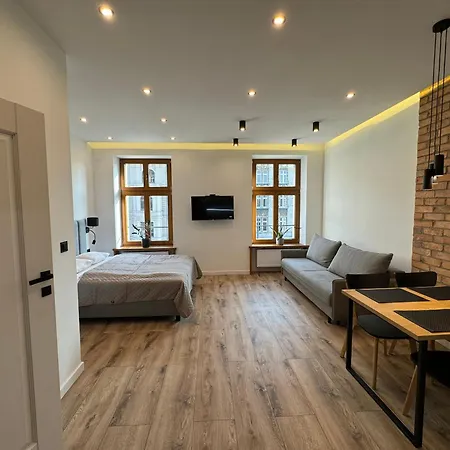 Przystanek Warszawska 26 * Катовице