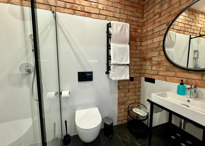 Przystanek Warszawska 26 *